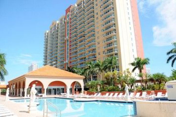 Image of Global Luxury Suites in Sunny Isles