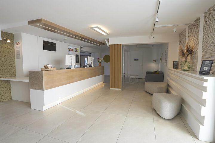 Lobby Entry