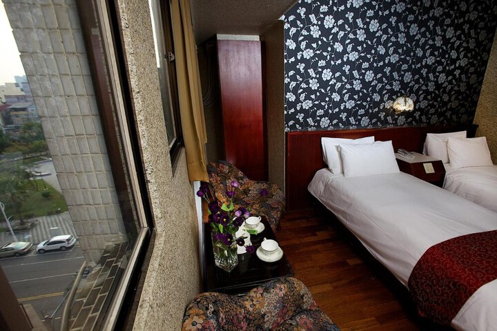 Room 20 of 51
