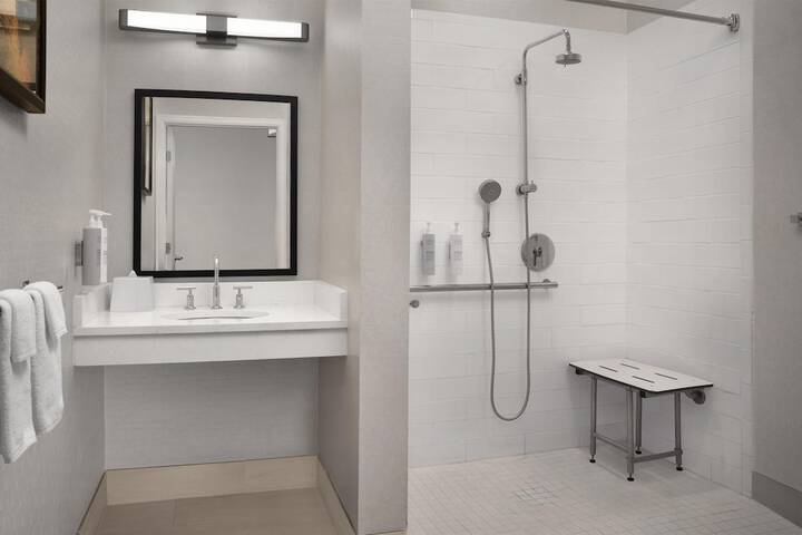 Bathroom shower