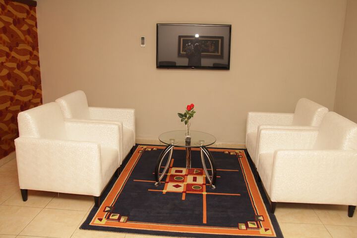 Room 9 of 41