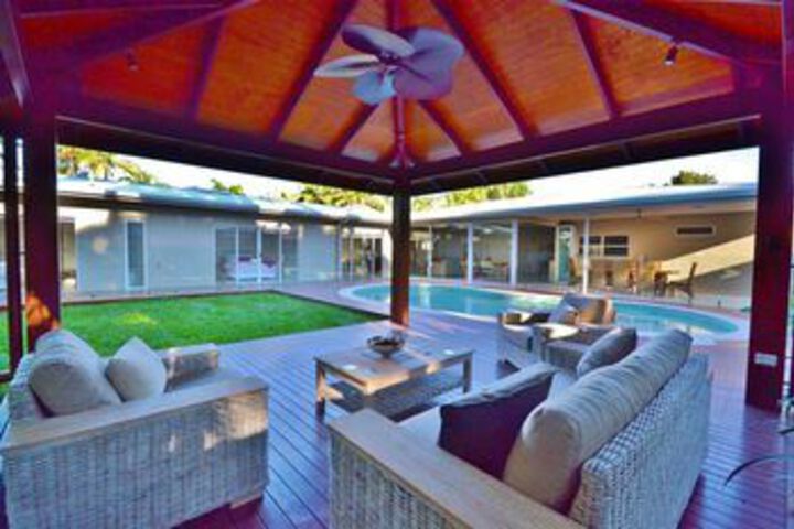 Terrace/Patio 2 of 12