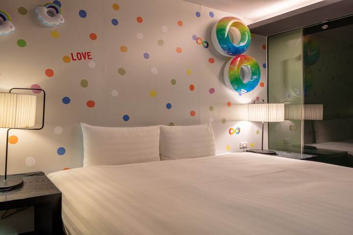 Room 14 of 79