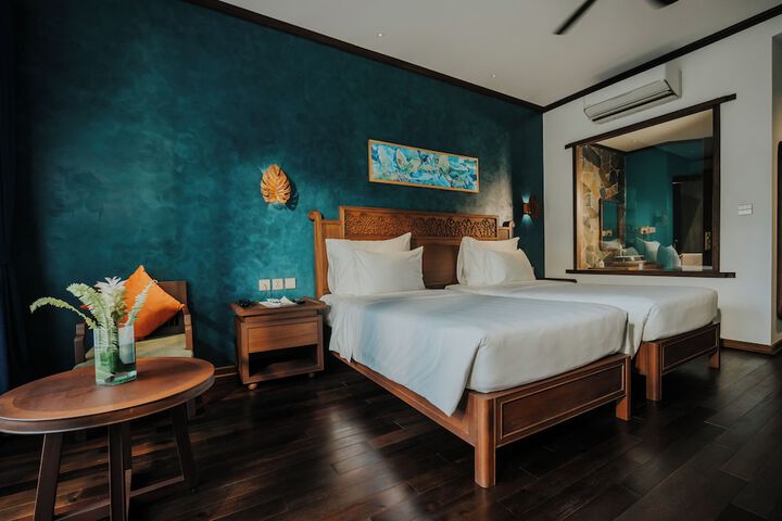 Room 18 of 63