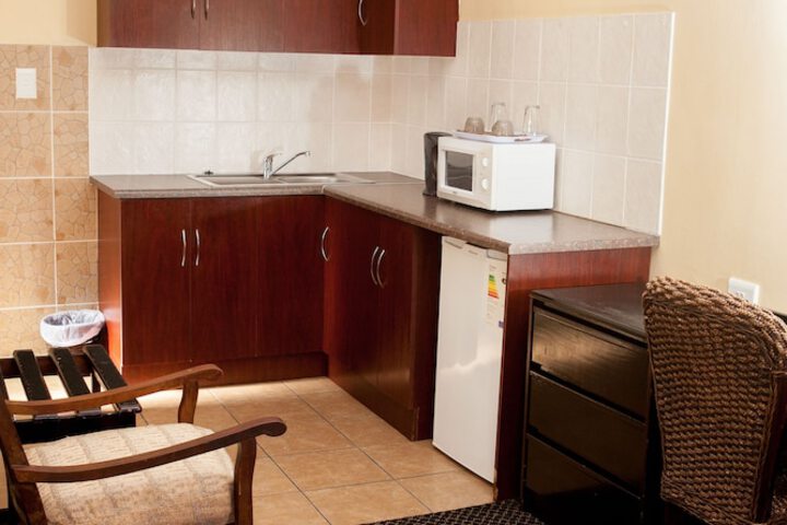 Room 15 of 28