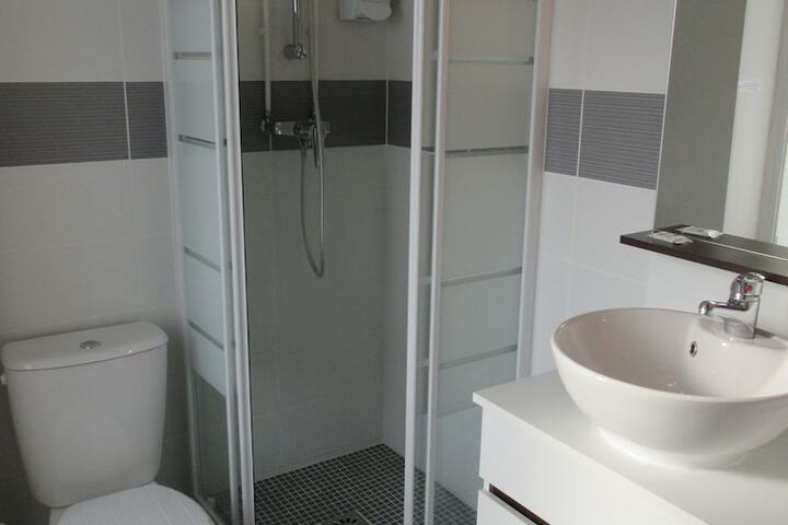 Room 34 of 50