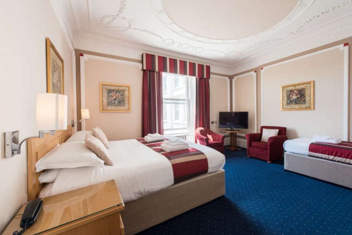 Room 41 of 71