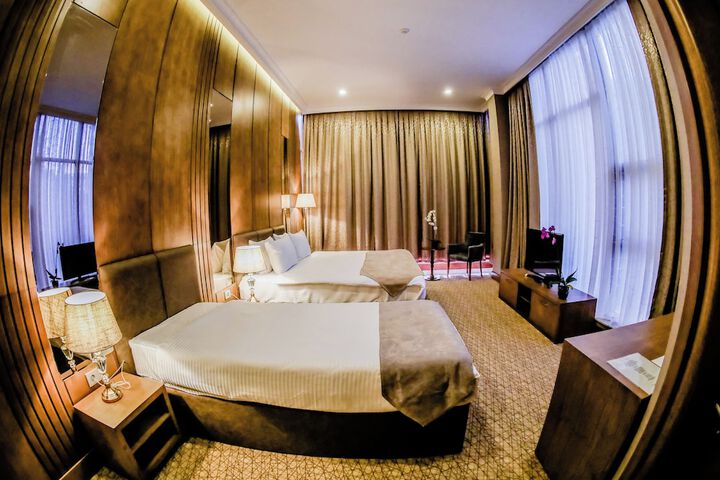 Room 8 of 24