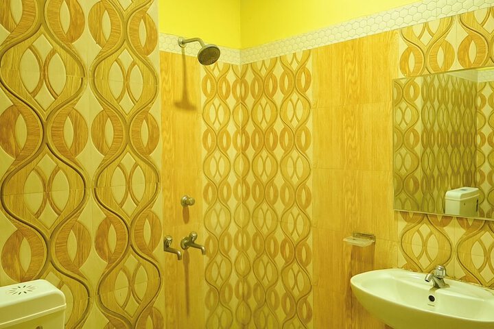 Room 21 of 37