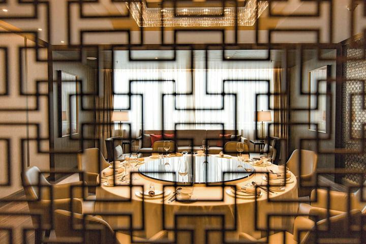 Dining 79 of 102