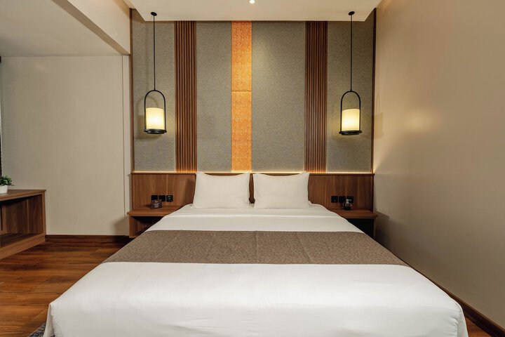 Room 17 of 142