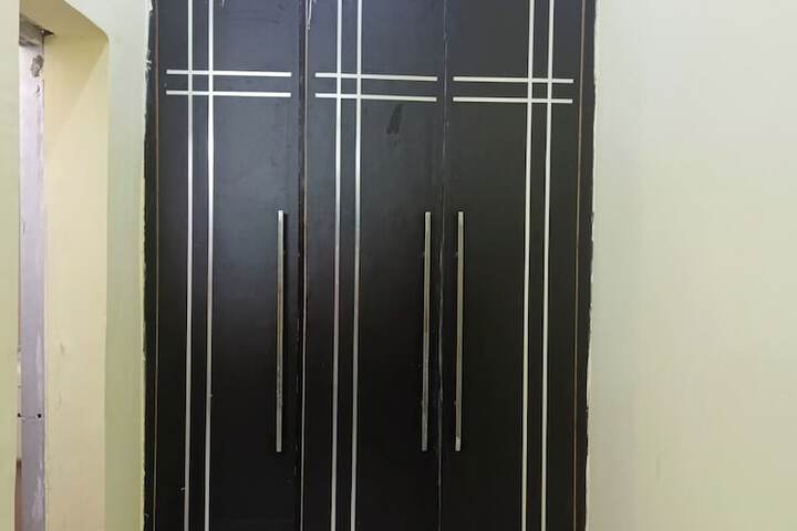 Room 7 of 13