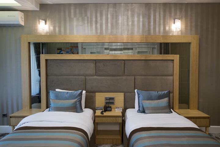 Room 14 of 43