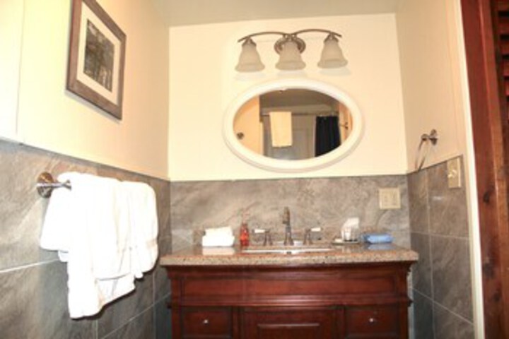 Room 3 of 56
