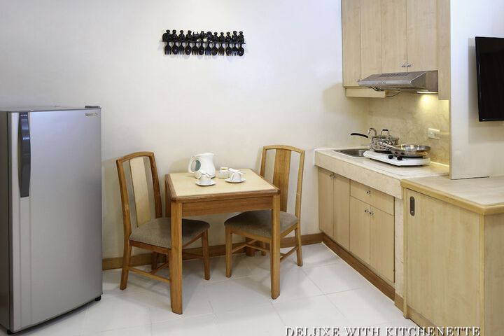 Private kitchenette
