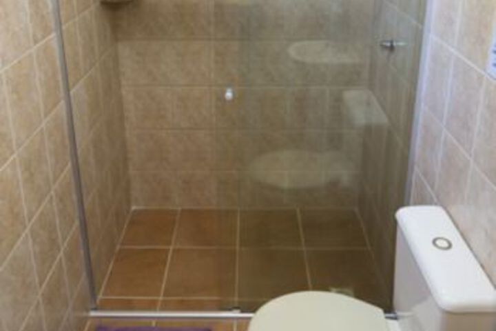 Room 2 of 20