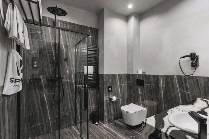 Room 40 of 70