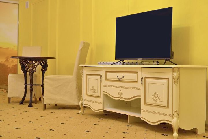 Room 21 of 27