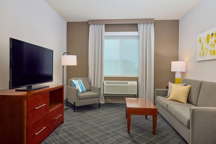 Room 70 of 91