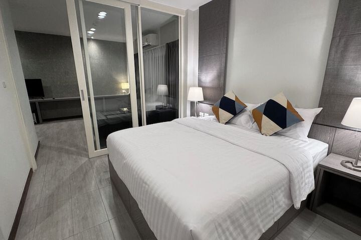 Room 13 of 44