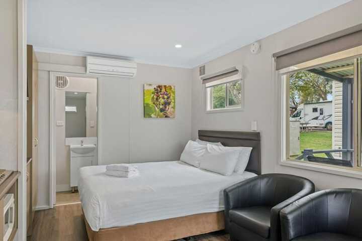 Room 15 of 93