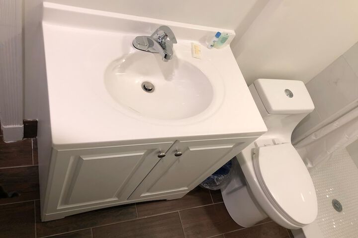 Room 10 of 10