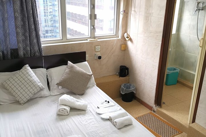 Room 14 of 31