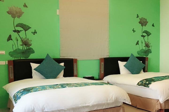Room 21 of 40
