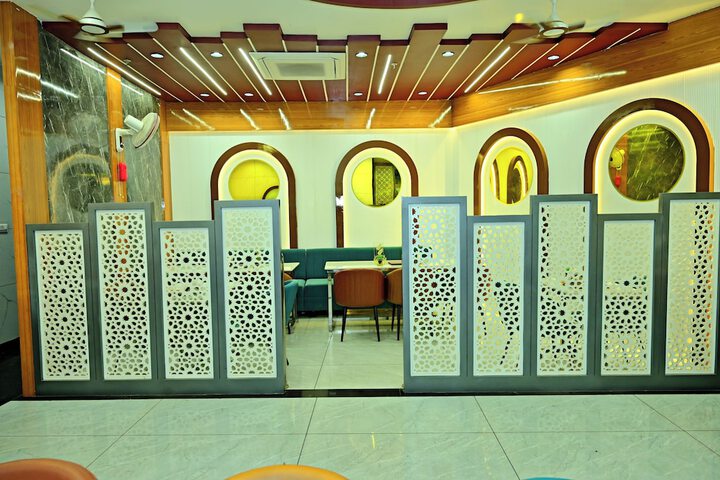 Exterior of Gehlot Paradise Hotel