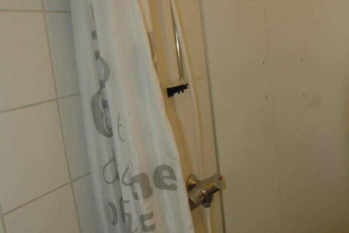 Room 10 of 24