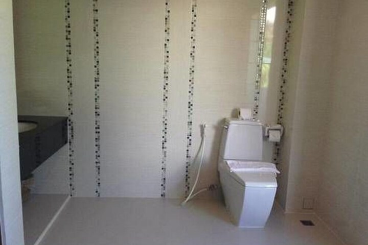 Room 17 of 26