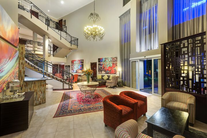 Hotel 2 of 133