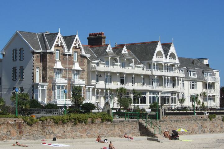 Hotel 33 of 39