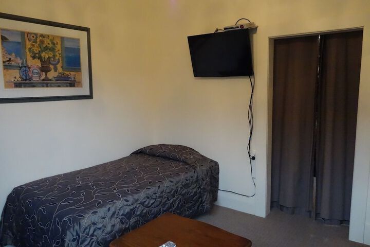 Room 26 of 69