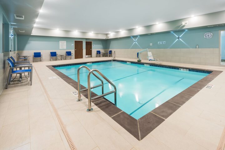Pool 11 of 36