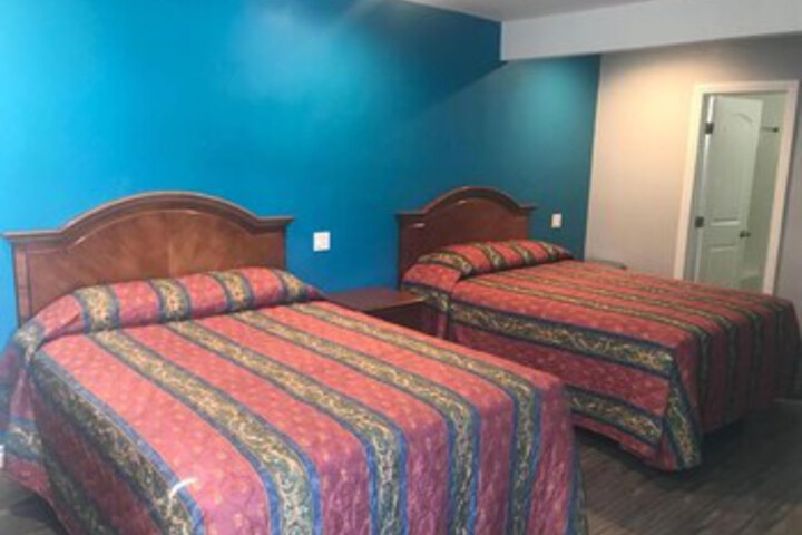 Room 10 of 20