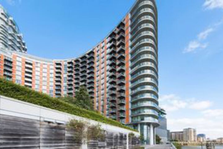Bright Luxurious 2BR near Canary Wharf