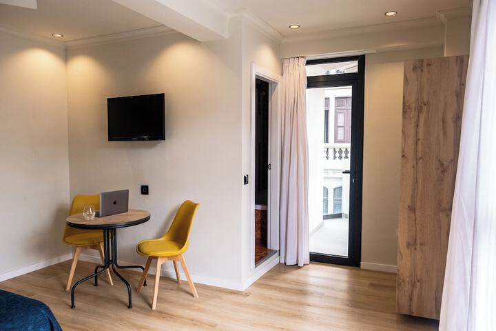 Room 15 of 31