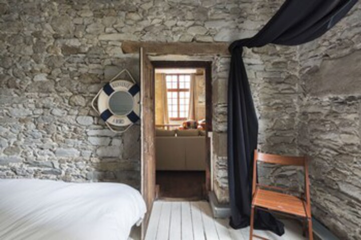 Room 15 of 16
