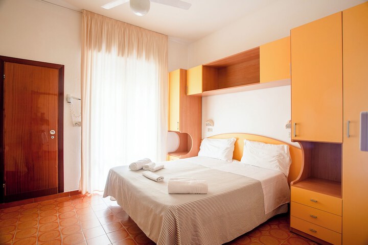 Room 21 of 73