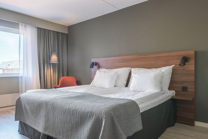 Room 17 of 45