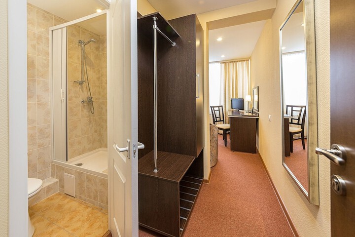 Room 26 of 50