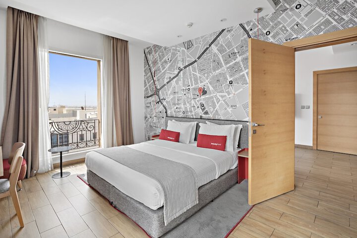 Room 22 of 195