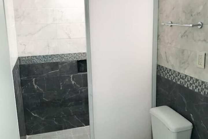 Room 16 of 21