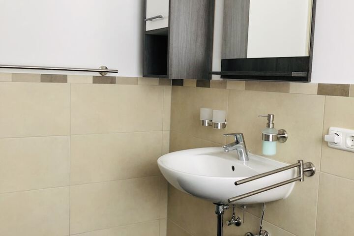 Room 58 of 79