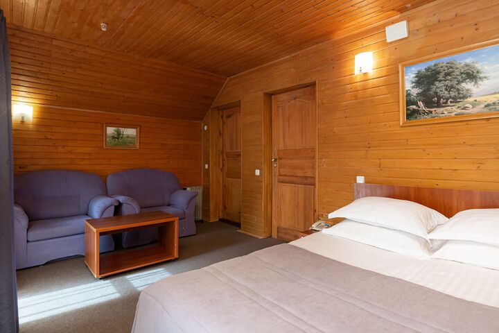 Room 52 of 262