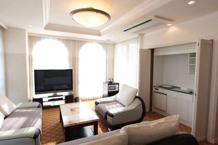 Room 5 of 59