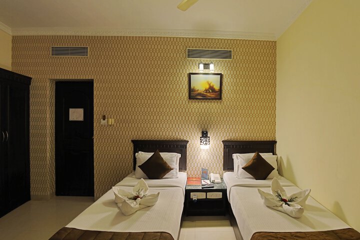 Room 7 of 48
