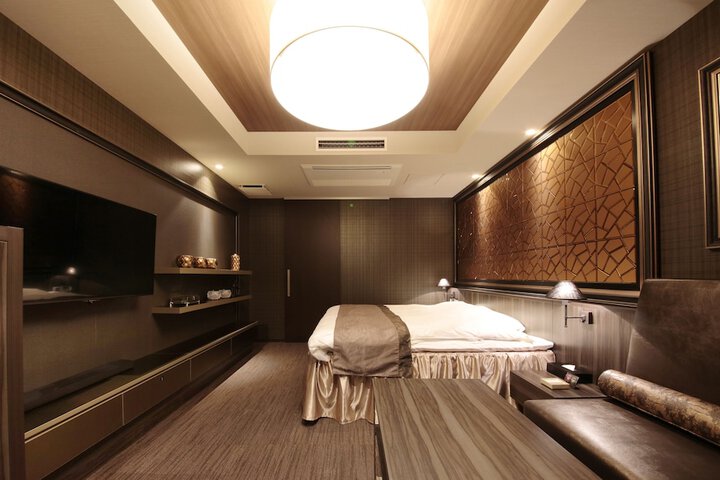Room 9 of 73