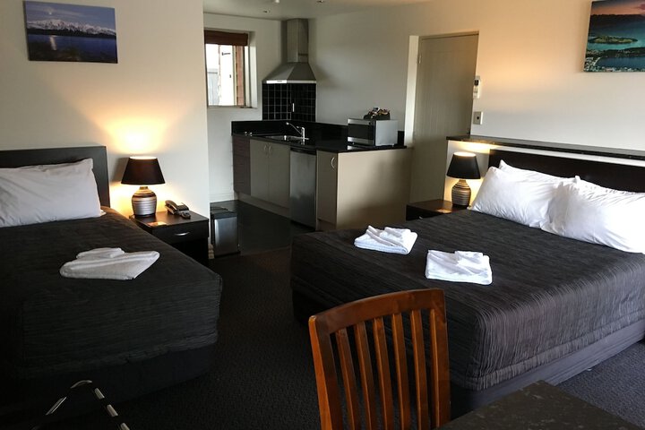 Room 21 of 108